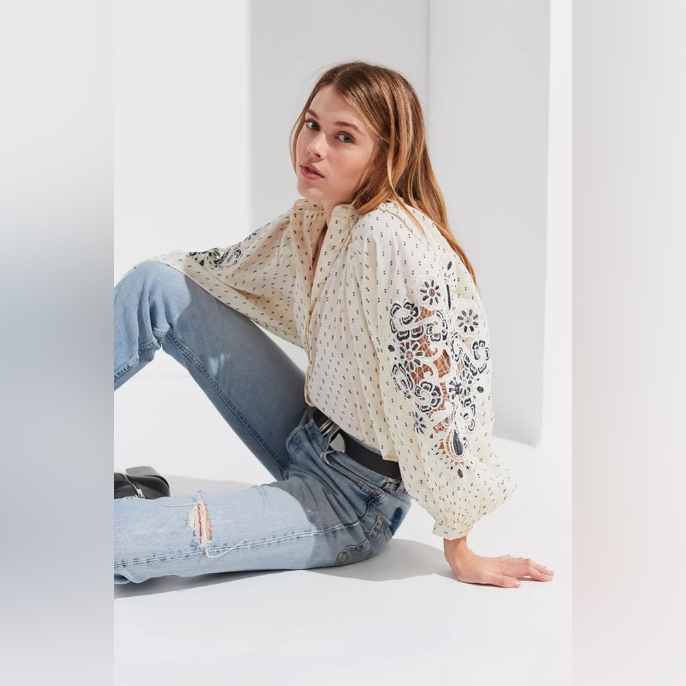 Urban Outfitters UO Clip-Dot Lace Blouse - Picture 2 of 9